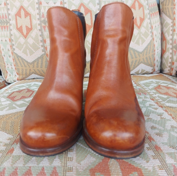 Boemos Chelsea Ankle Leather Booties Size 6 or 36 Made in Italy - Picture 5 of 10